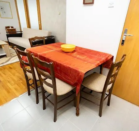 דירה Maison *